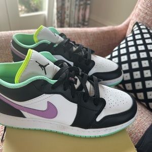 Nike Jordan Lows 6.5Y or women’s 8